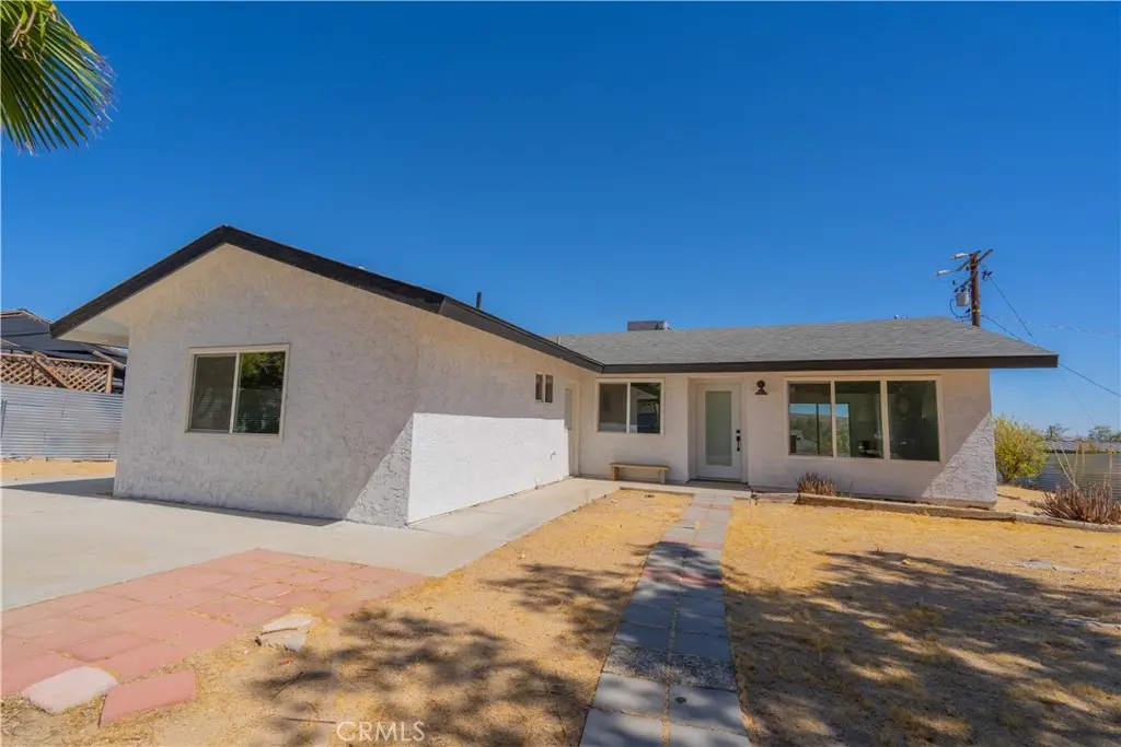 61638 La Jolla, Joshua Tree, CA — listing photo 1