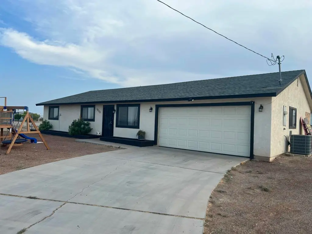 1223 Glendale Avenue, Thermal, CA — listing photo 1