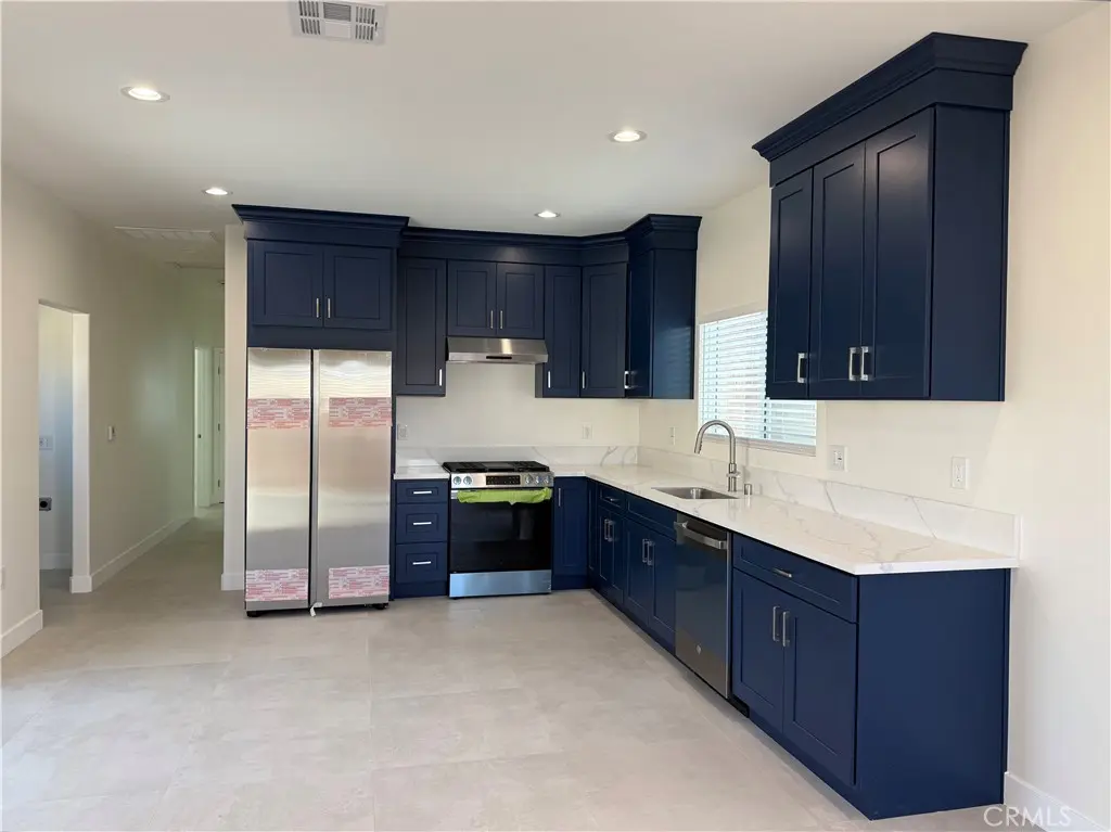 Single Family Residence for rent at 2843 E Alden Pl B, Anaheim, CA featuring 3 beds and 2 baths
