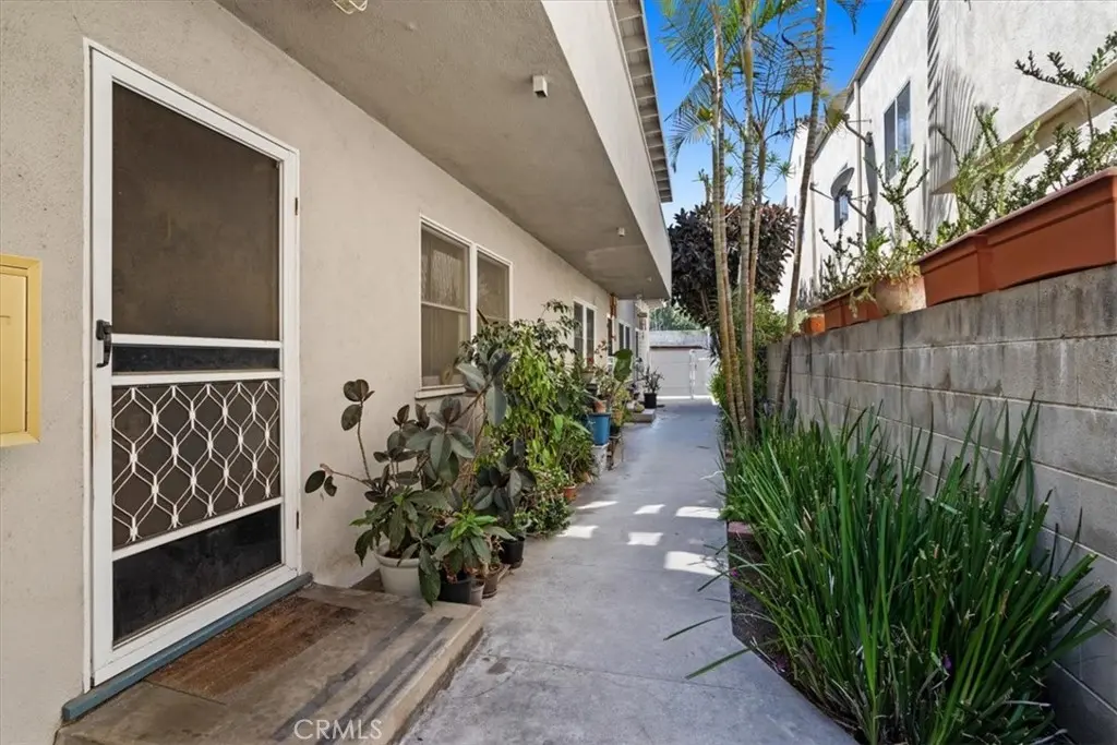 1646 Berkeley, Santa Monica, CA — listing photo 1