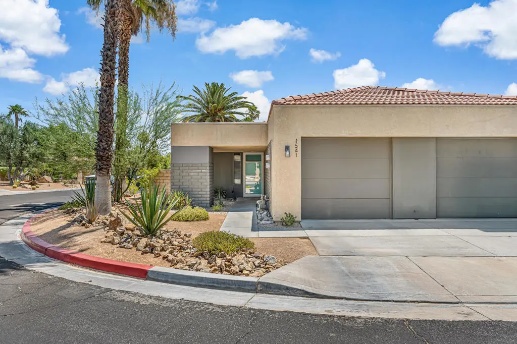 1541 Sunflower Court N, Palm Springs, CA — listing photo 1