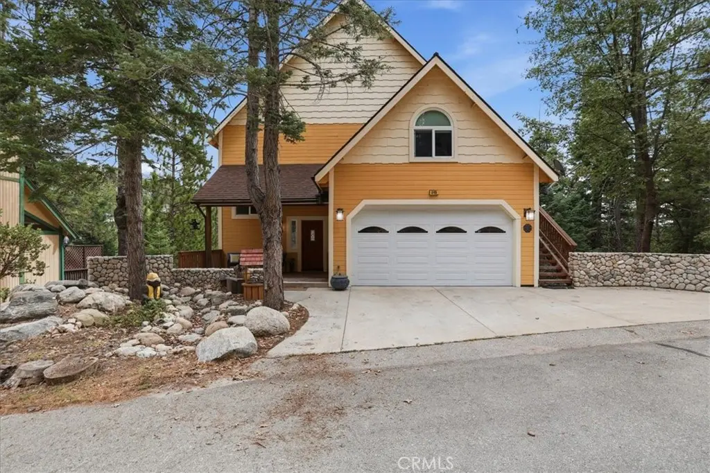 649 Sutter, Lake Arrowhead, CA — listing photo 1