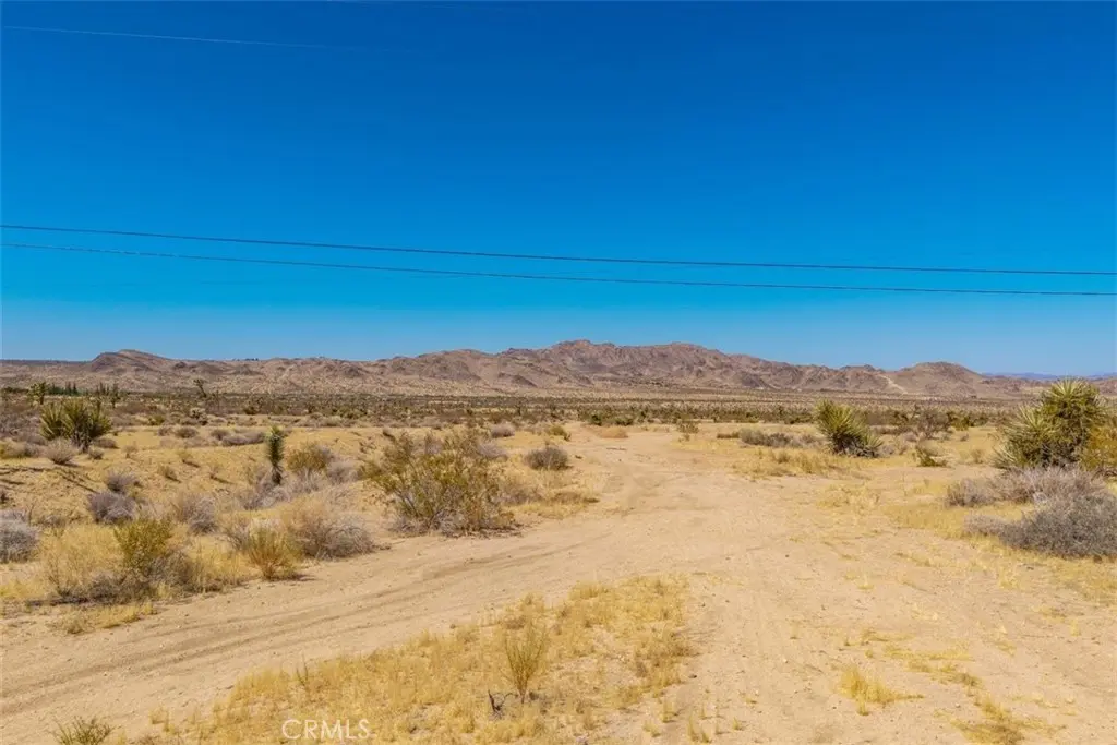60366 Granada Drive, Joshua Tree, CA — listing photo 1