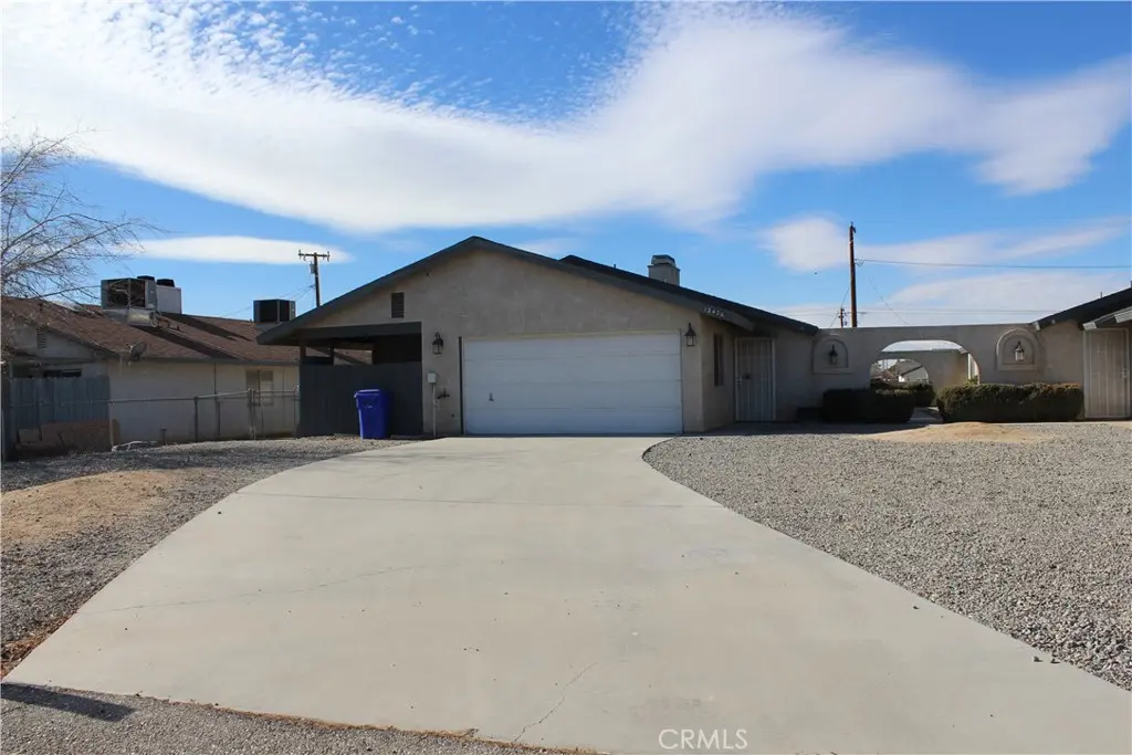 12426 Red Wing Road A, Apple Valley, CA — listing photo 1