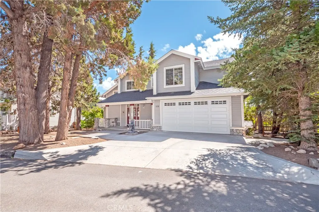 42419 Bear, Big Bear City, CA — listing photo 1