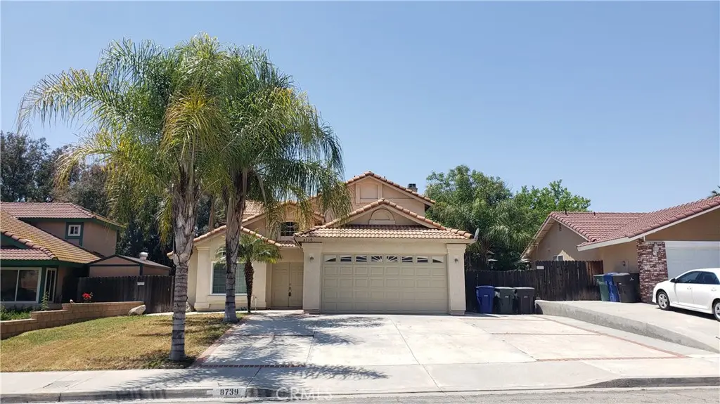 Single Family Residence for rent at 8739 Belladona, Riverside, CA featuring 4 beds and 3 baths
