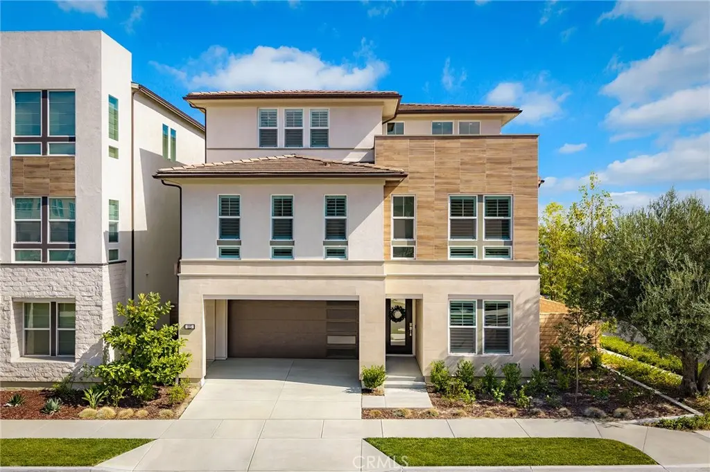 Residential Lease for rent at 1115 Poppy Court, Montebello, Los Angeles County, CA featuring 5 beds and 5 baths