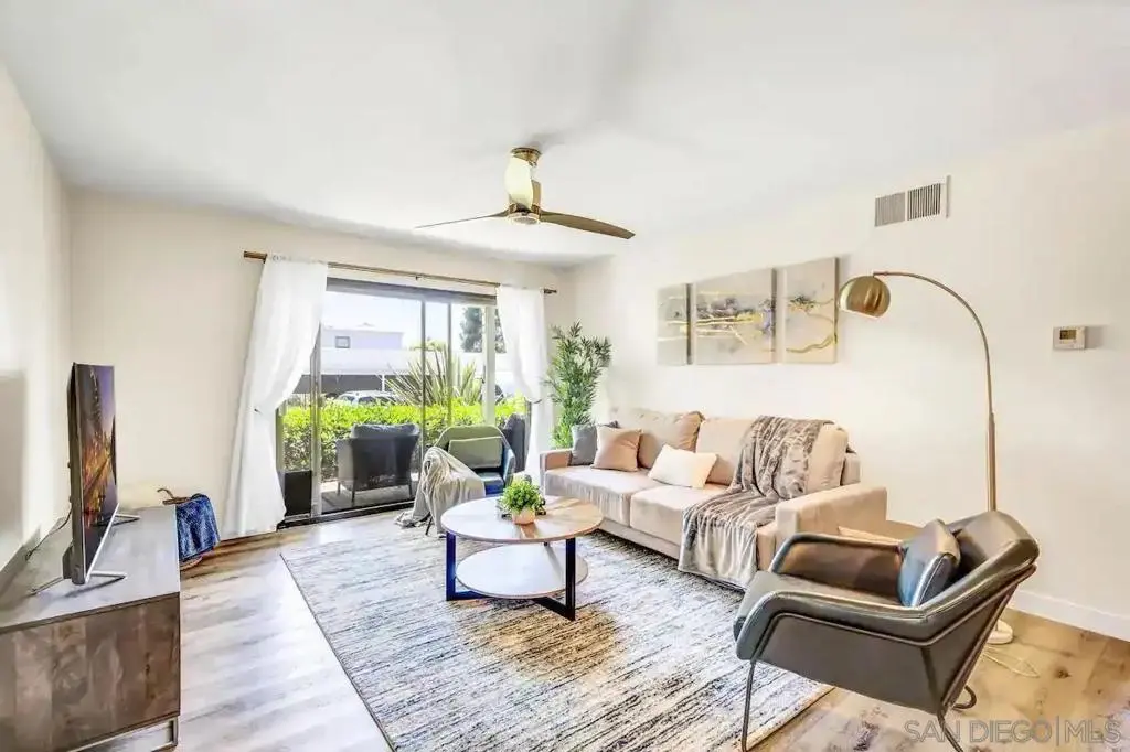 Single Family Residence for rent at 12261 Carmel Vista Rd 175, San Diego, CA featuring 2 beds and 2 baths