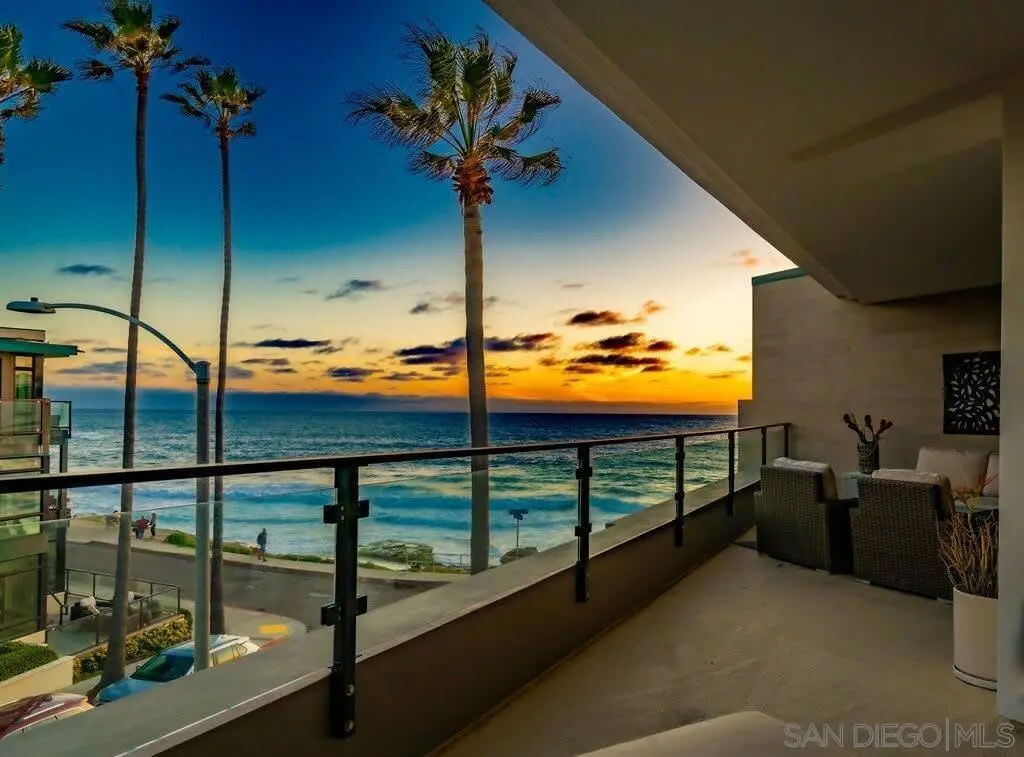 Single Family Residence for rent at 6767 Neptune Pl 301, La Jolla, CA featuring 3 beds and 3 baths