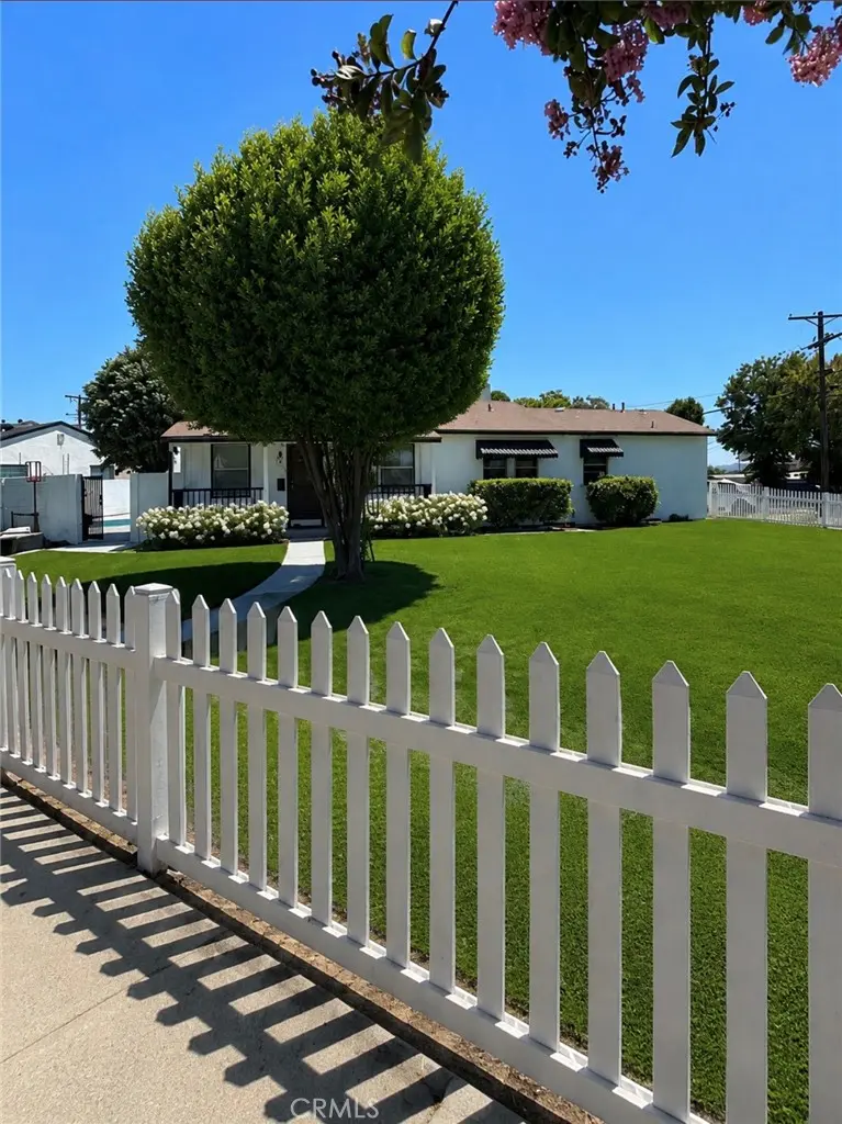 13016 Archwood street, North Hollywood, CA — listing photo 1