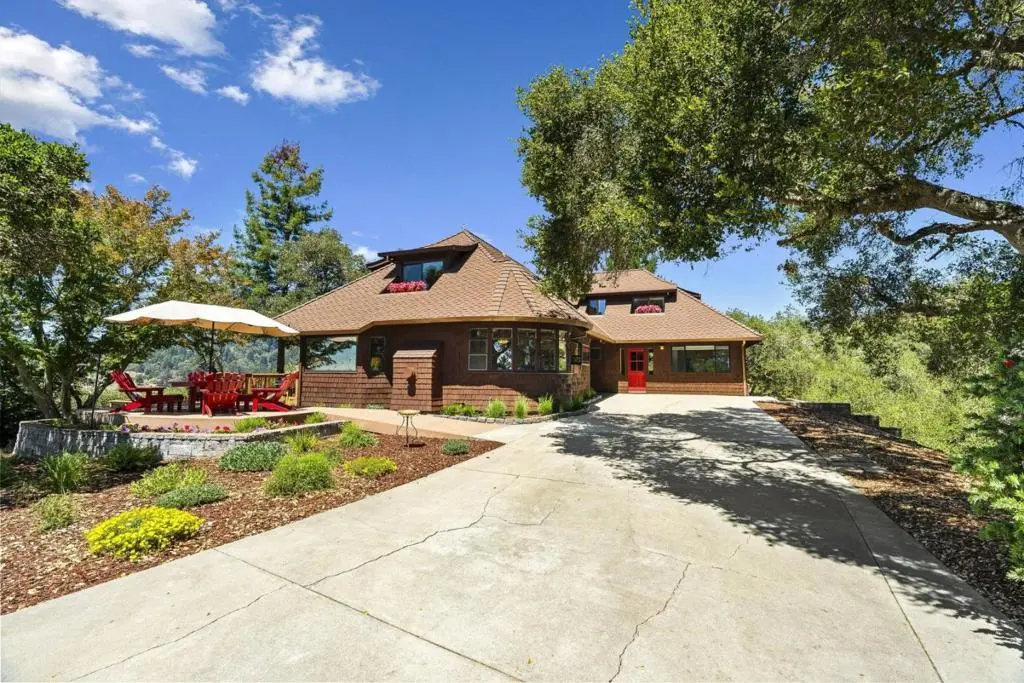 Single Family Residence for sale at 50 Magnifico Vita Lane, Watsonville, CA featuring 4 beds and 3 baths