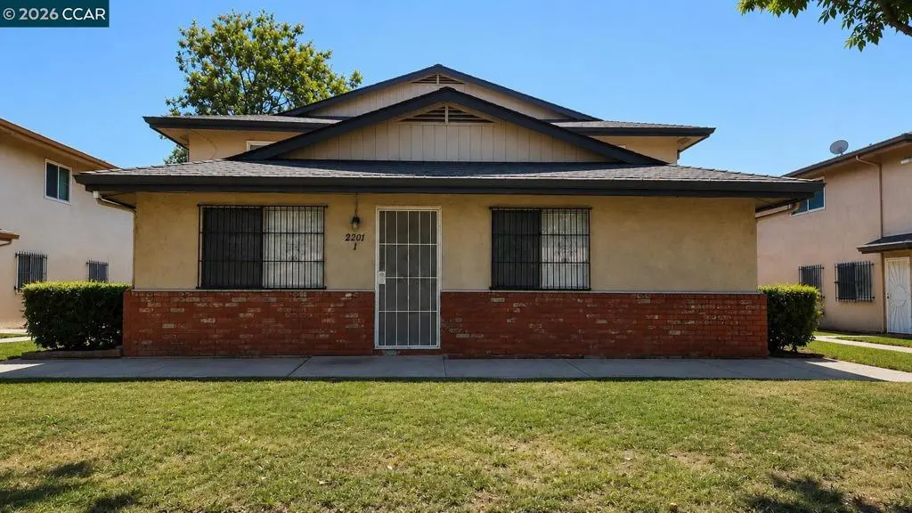 Condominium for sale at 2201 Lemontree Way 1, Antioch, CA featuring 2 beds and 1 bath