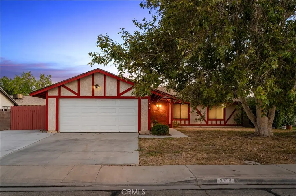2310 Edam, Lancaster, CA — listing photo 1