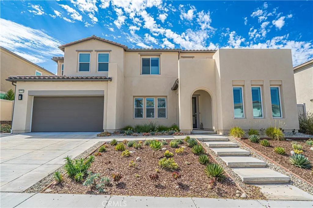 17730 Hillside Way, Saugus, CA — listing photo 1