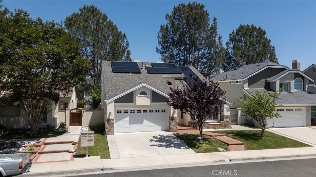 Single Family Residence for sale at 10 Windflower, Aliso Viejo, CA featuring 4 beds and 3 baths