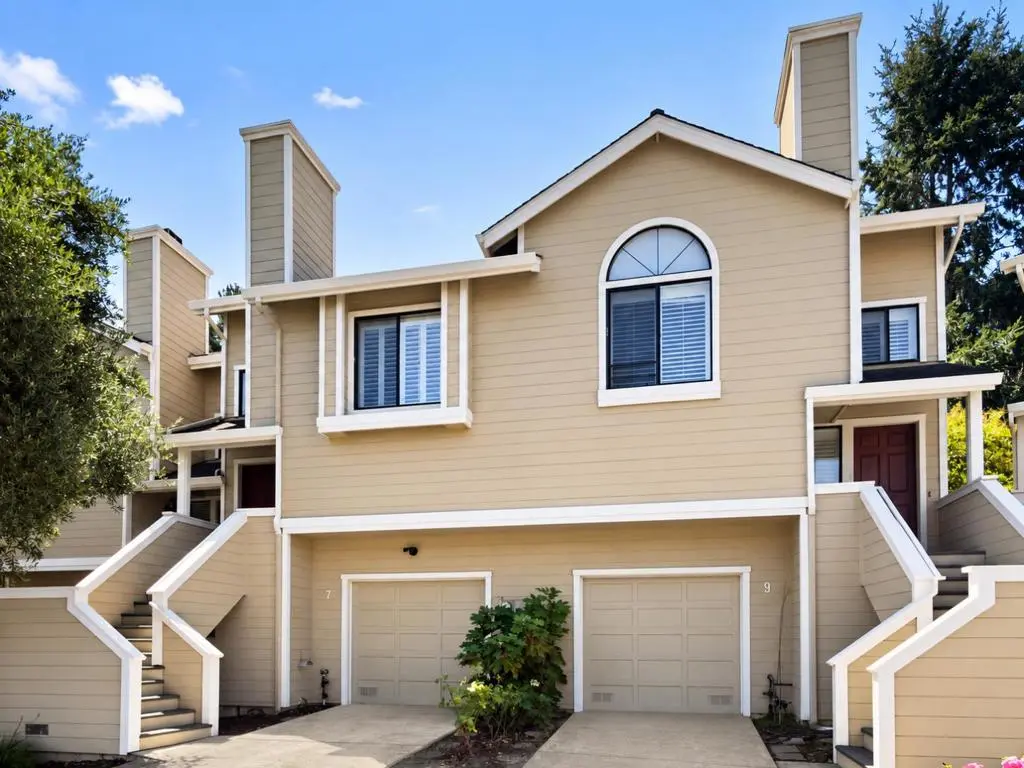 Townhouse for sale at 7 Arabian Way, Scotts Valley, CA featuring 2 beds and 2 baths