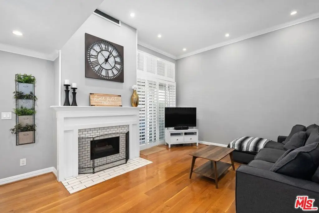 4716 La Villa Marina C, Marina Del Rey, CA — listing photo 1