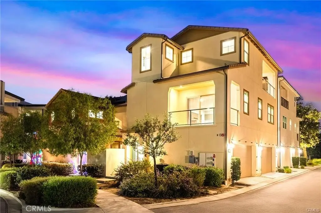 Condominium for sale at 115 Frame, Irvine, CA featuring 3 beds and 3 baths