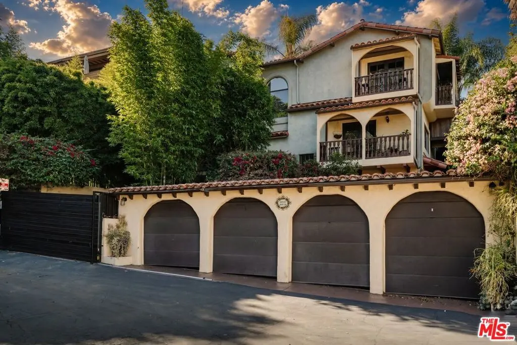 Single Family Residence for sale at 3249 Bennett Drive, Los Angeles, CA featuring 4 beds and 4 baths
