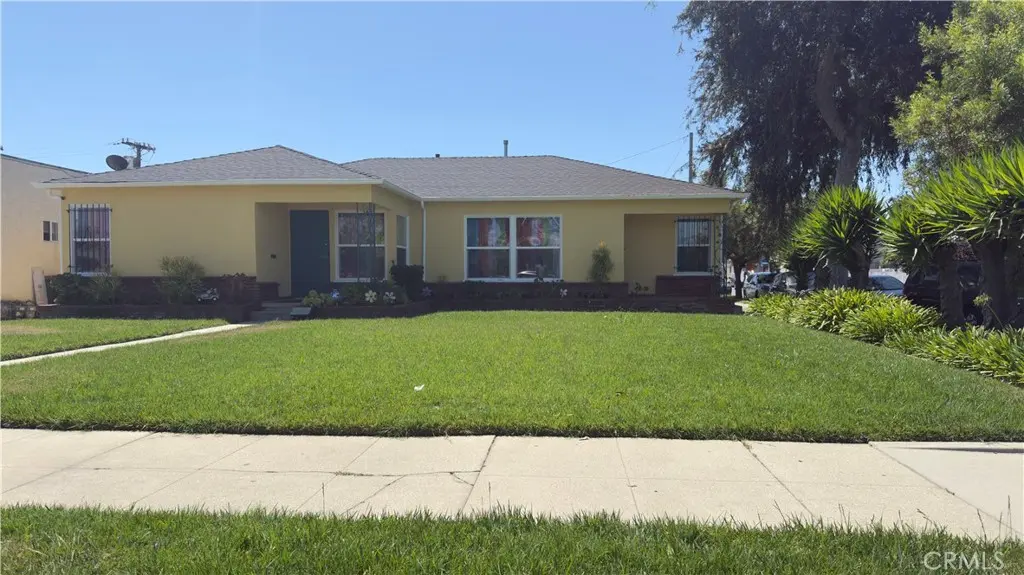 Residential Lease for rent at 2052 Browning Boulevard, Los Angeles, Los Angeles County, CA and 2 baths