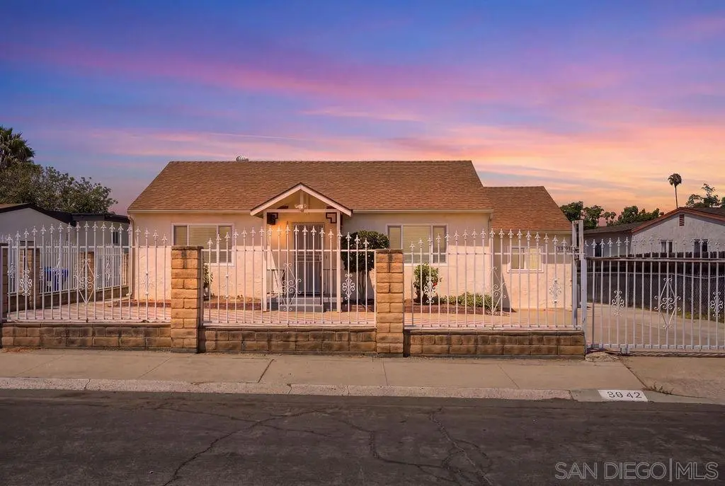 Single Family Residence for rent at 3942 Casita, San Diego, CA featuring 5 beds and 2 baths