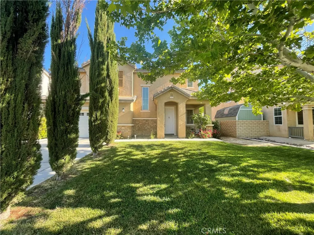 3303 Arious, Lancaster, CA — listing photo 1