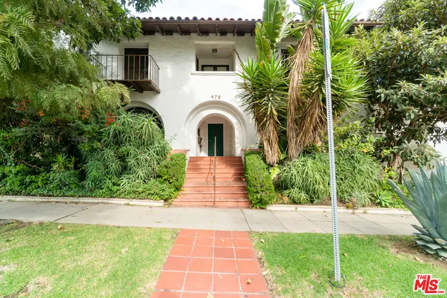 Residential Lease for rent at 476 Landfair Avenue 104, Los Angeles, Los Angeles County, CA and 1 bath