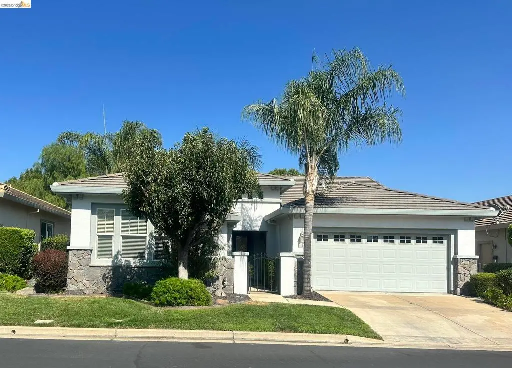 Single Family Residence for sale at 1116 Burghley Ln, Brentwood, CA featuring 2 beds and 3 baths
