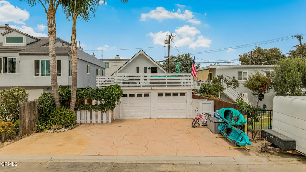 345 Hollywood Boulevard, Oxnard, CA — listing photo 1