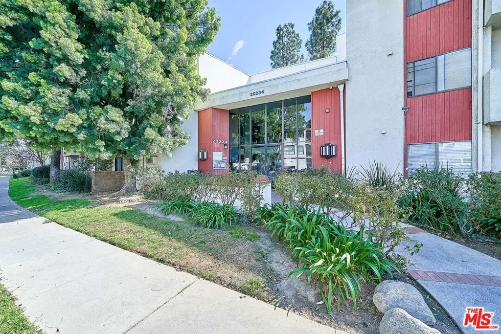 20234 Cantara Street 229, Winnetka, CA — listing photo 1