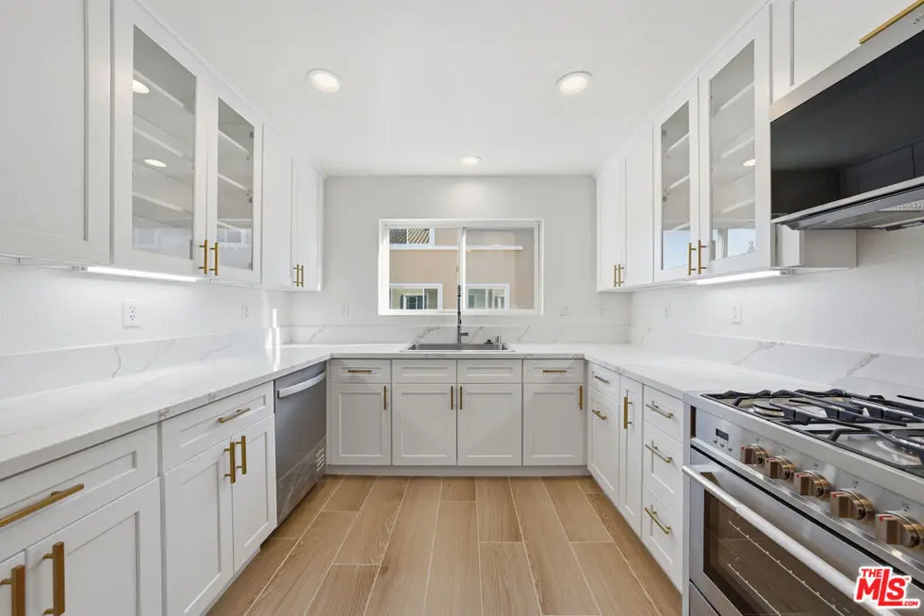25715 Wagner Way B, Stevenson Ranch, CA — listing photo 1