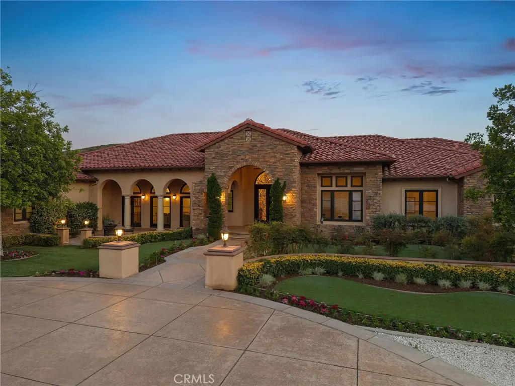 10727 W Stallion Ranch Road, Shadow Hills, CA — listing photo 1