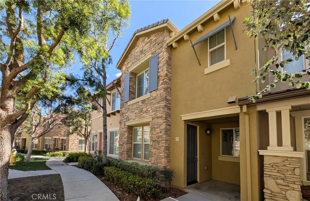 Townhouse for sale at 30505 Canyon Hills Road 1202, Lake Elsinore, CA featuring 3 beds and 3 baths