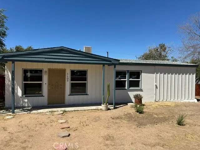 1105 Elizabeth lake Road, Palmdale, CA — listing photo 1