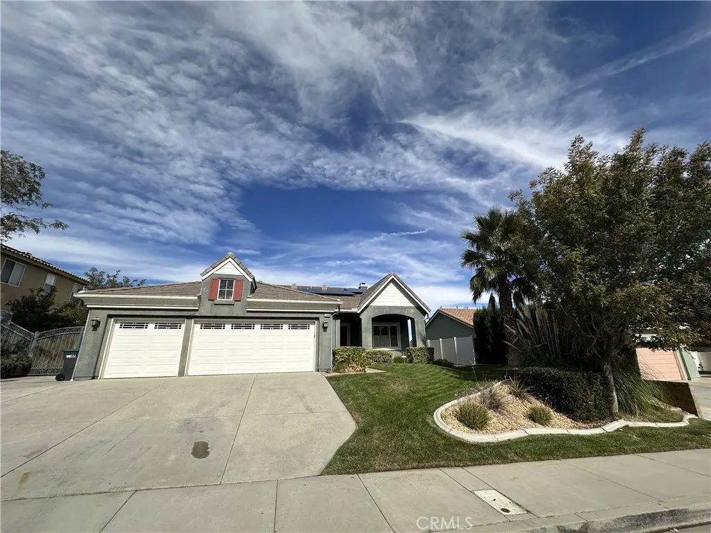 7345 Sunnyslope, Lancaster, CA — listing photo 1