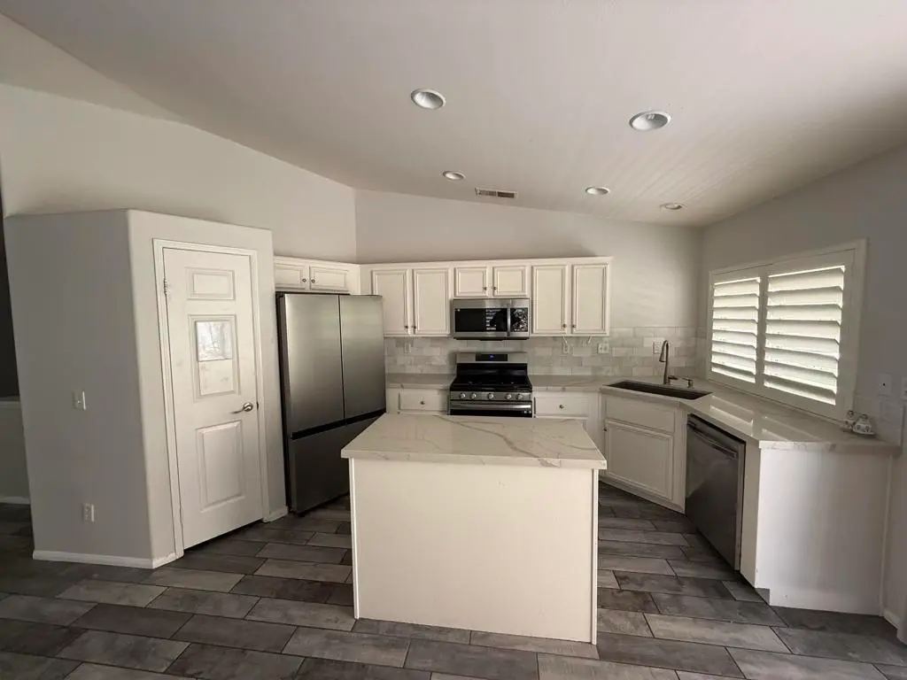 Single Family Residence for sale at 45925 La Flor Lane, La Quinta, CA featuring 3 beds and 2 baths