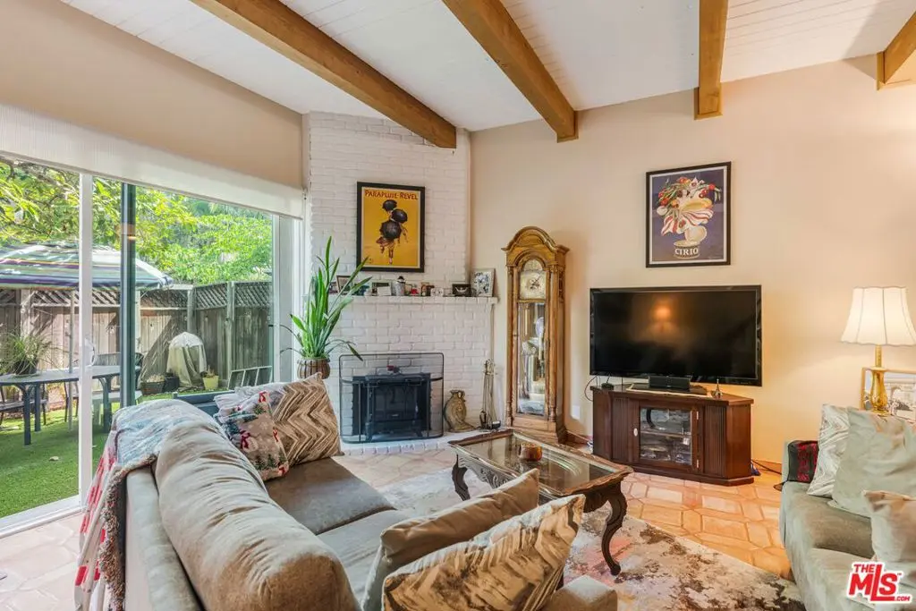 Residential Lease for rent at 6249 Green Valley Circle, Culver City, Los Angeles County, CA featuring 2 beds and 3 baths