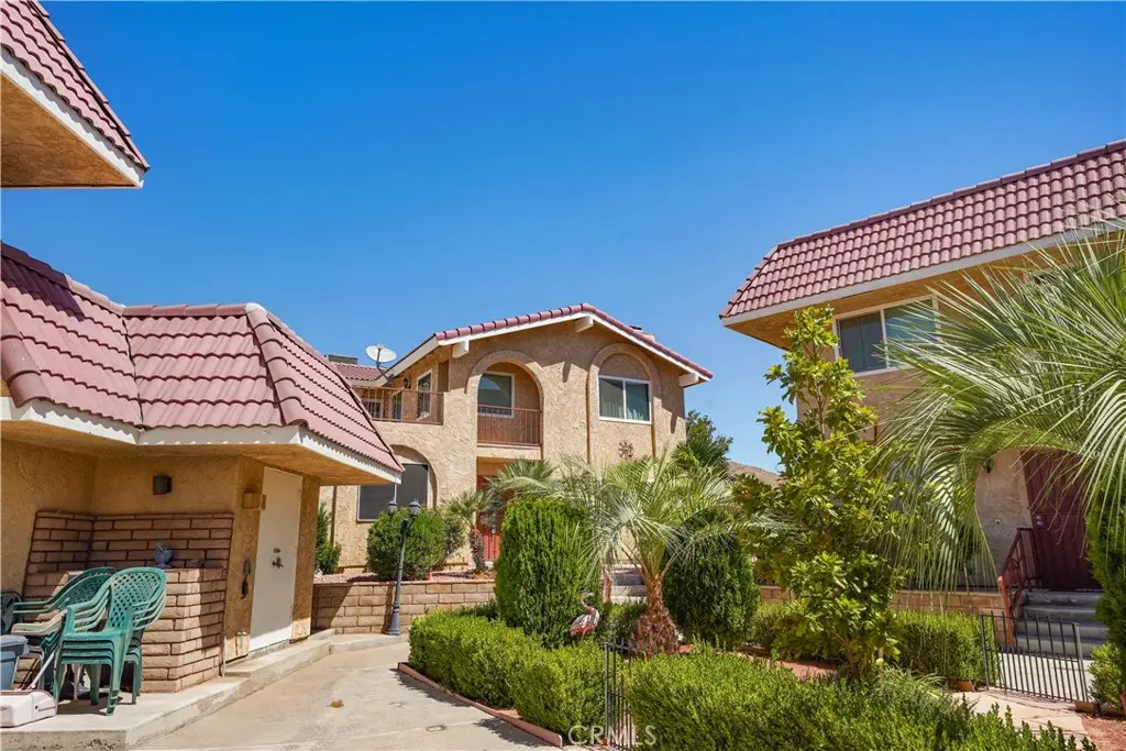 16102 Muni, Apple Valley, CA — listing photo 1