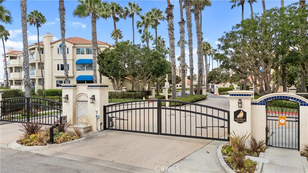 Condominium for sale at 4235 Harbour Island, Oxnard, CA featuring 2 beds and 2 baths