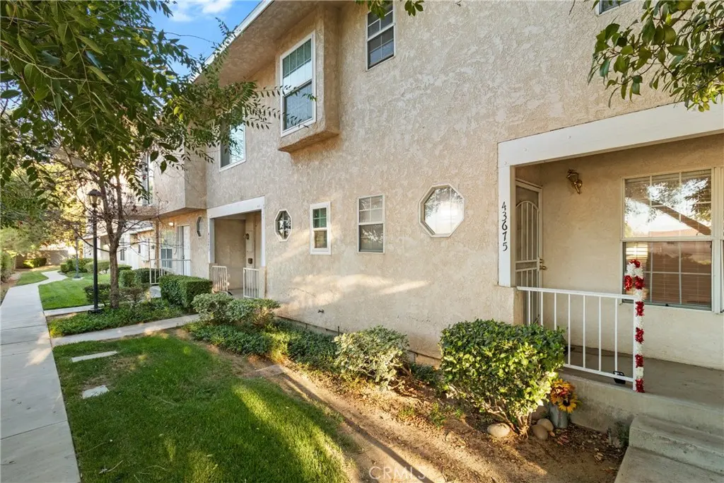 43675 Park, Lancaster, CA — listing photo 1