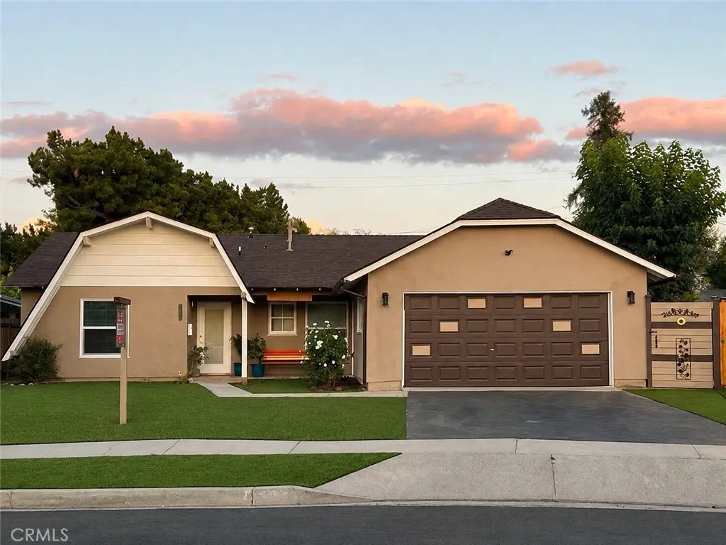 6904 Royer Avenue, West Hills, CA — listing photo 1