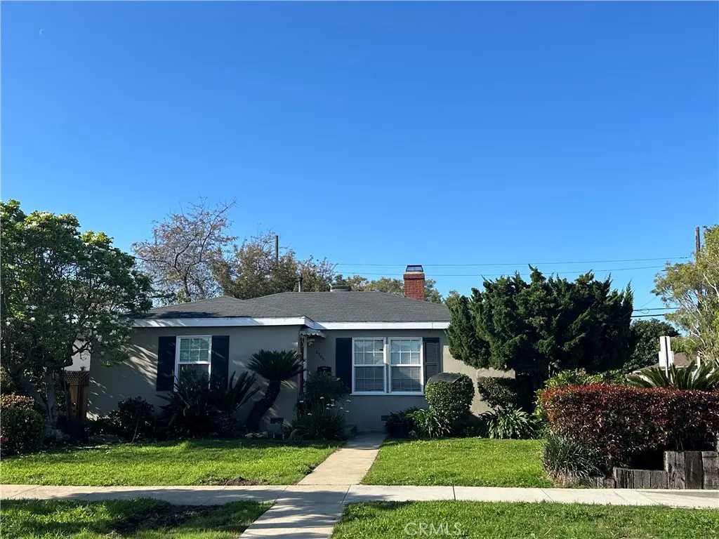 Single Family Residence for sale at 2303 Amherst, Los Angeles, CA featuring 3 beds and 2 baths