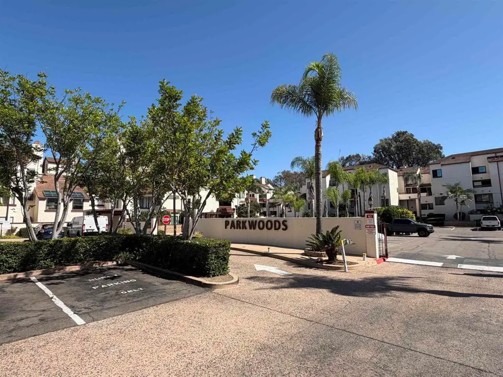 Condominium for rent at 376 Center St 153, Chula Vista, CA featuring 3 beds and 3 baths