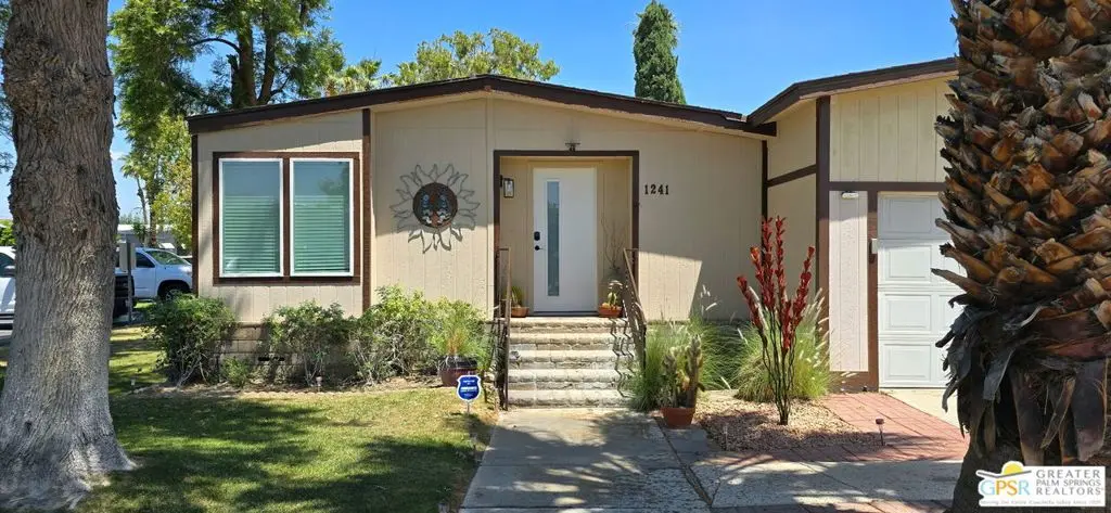 Manufactured In Park for sale at 1241 Via Grande, Cathedral City, CA featuring 2 beds and 2 baths