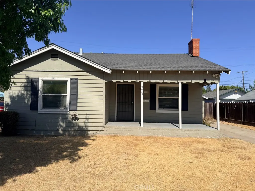 Single Family Residence for sale at 2033 Highland, Merced, CA featuring 2 beds and 1 bath