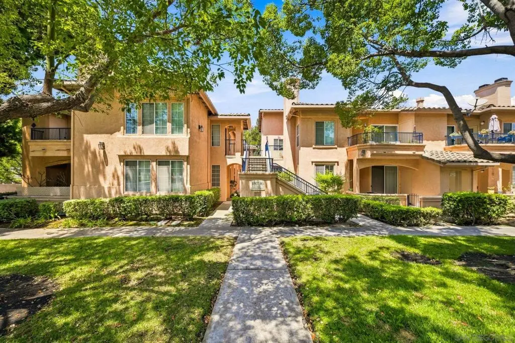 Condominium for sale at 18736 Caminito Cantilena 194, San Diego, CA featuring 1 bed and 1 bath