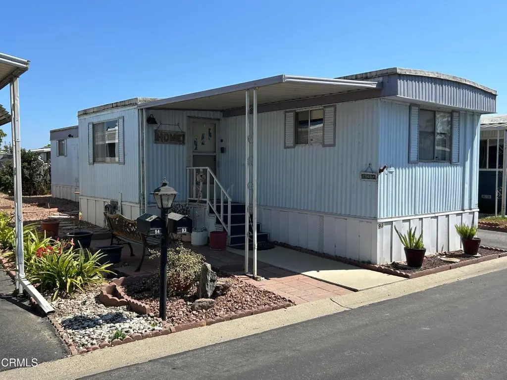Manufactured In Park for sale at 93 Pansy Place 93, Ventura, CA featuring 2 beds and 2 baths