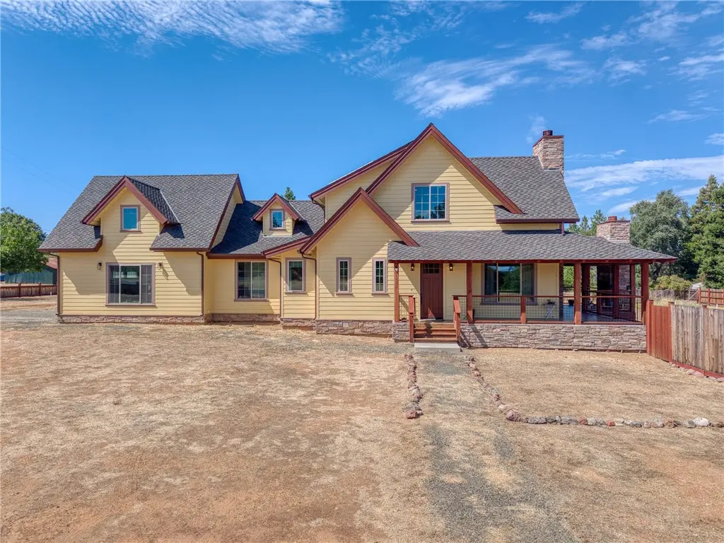 Single Family Residence for sale at 1750 Quail Ridge Road, Lakeport, CA featuring 4 beds and 5 baths