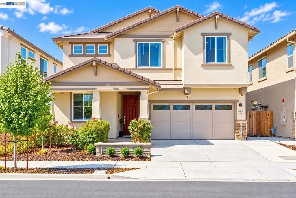 Single Family Residence for sale at 209 Brush Creek Dr, Brentwood, CA featuring 4 beds and 3 baths