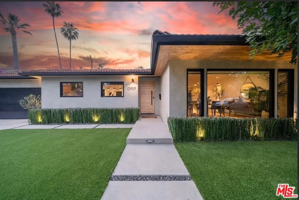 12957 Hartsook Street, Sherman Oaks, CA — listing photo 1